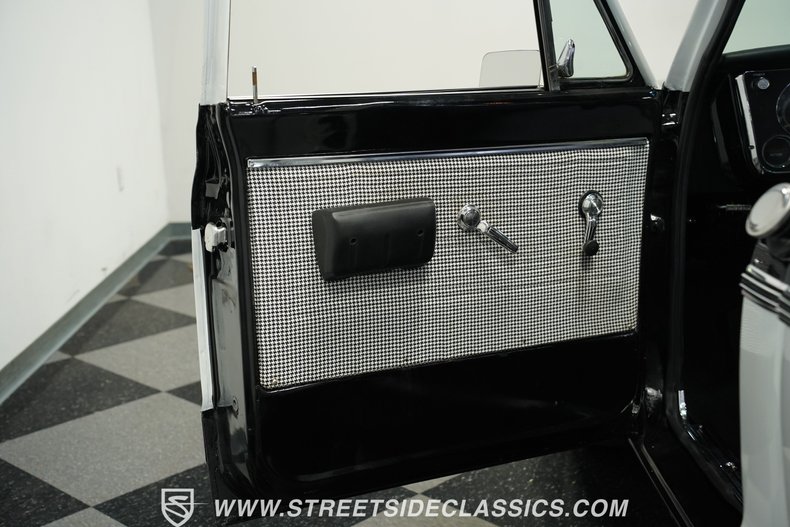 Chevrolet-C10-1971-Black-Black-39