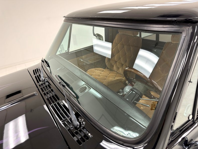 Chevrolet-C10-1971-Black-Mocha-3