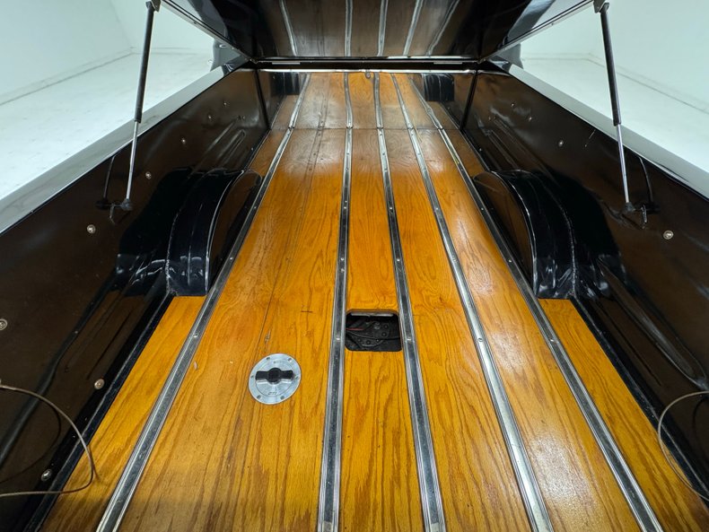 Chevrolet-C10-1971-Black-Mocha-7