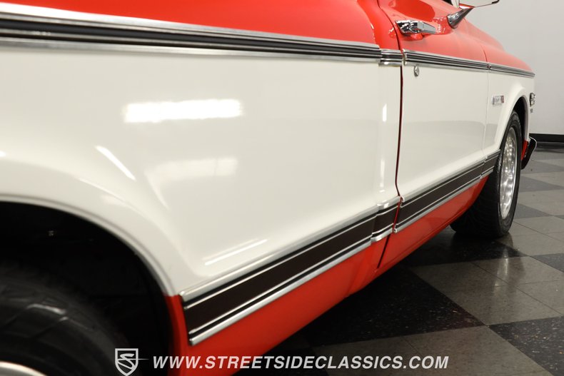 Chevrolet-C10-1972-Red-Black-28