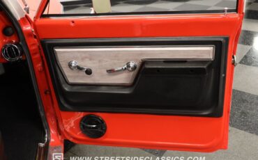 Chevrolet-C10-1972-Red-Black-38