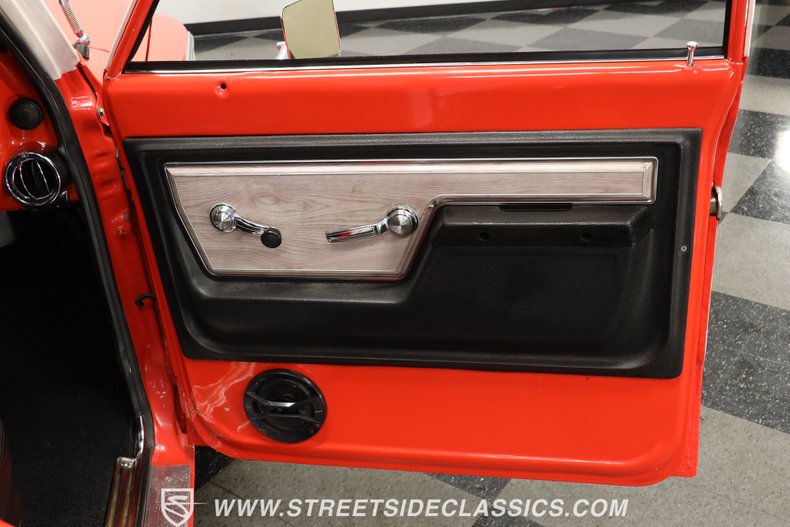 Chevrolet-C10-1972-Red-Black-38