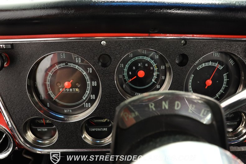 Chevrolet-C10-1972-Red-Black-6