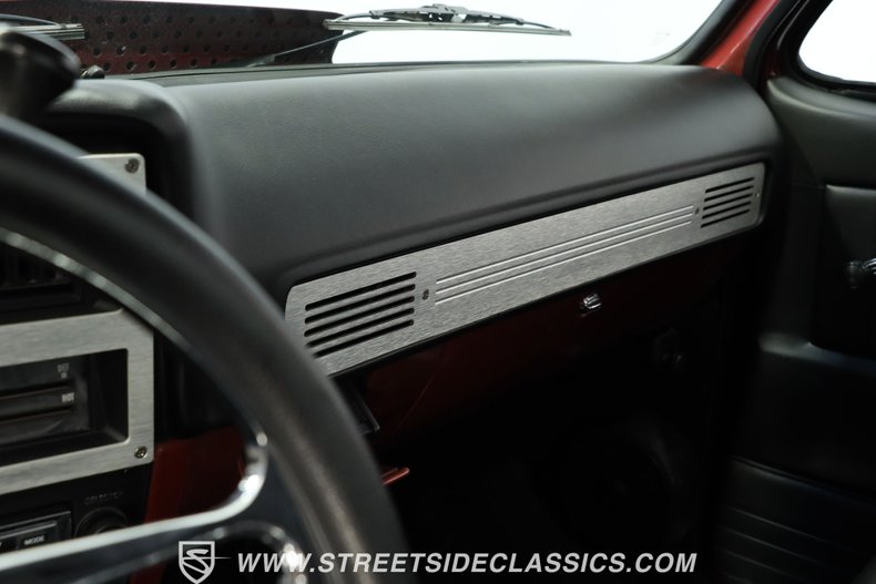 Chevrolet-C10-1977-Burgundy-Maroon-Black-14