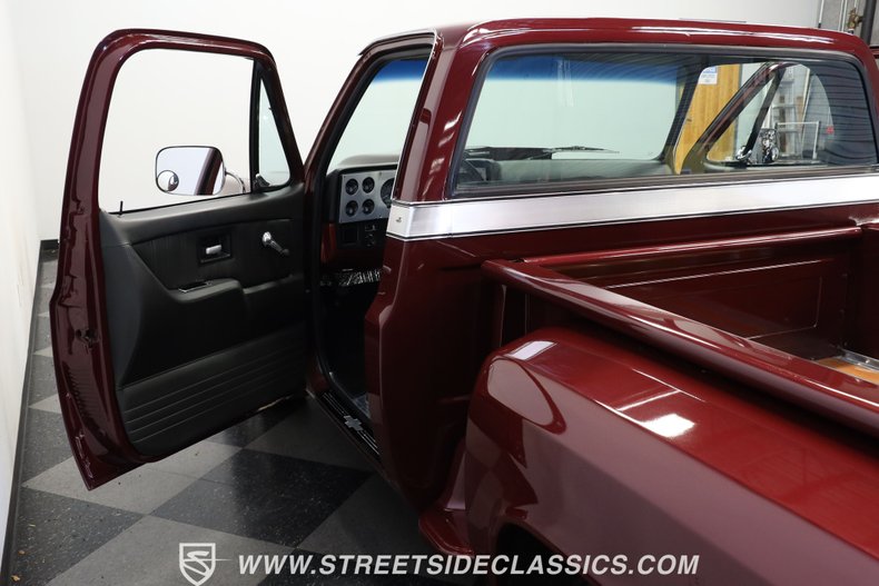 Chevrolet-C10-1977-Burgundy-Maroon-Black-39