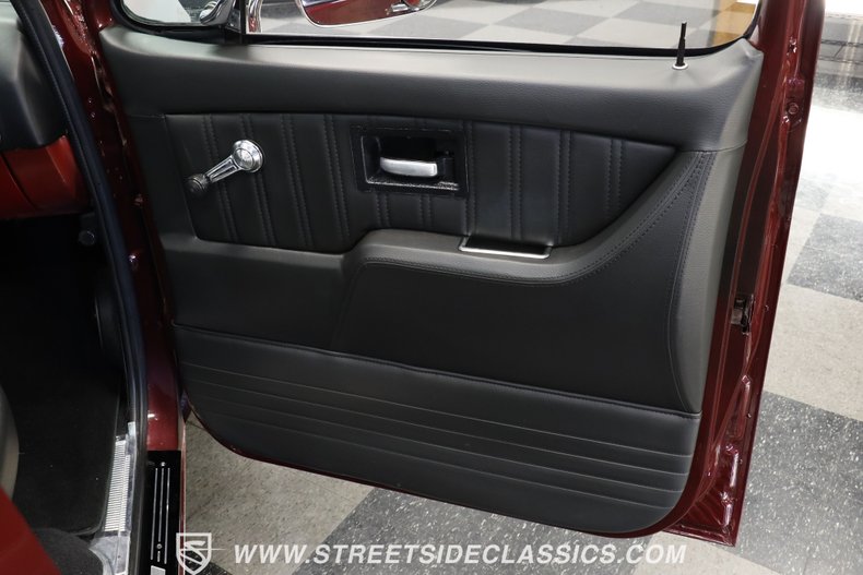 Chevrolet-C10-1977-Burgundy-Maroon-Black-43