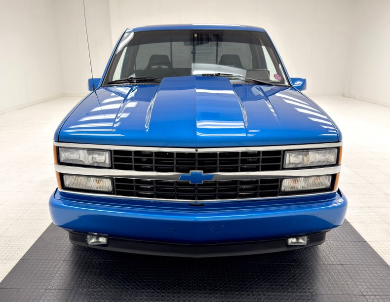 Chevrolet-C1500-1992-Medium-Blue-Metallic-Burgundy-13