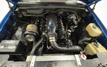 Chevrolet-C1500-1992-Medium-Blue-Metallic-Burgundy-2