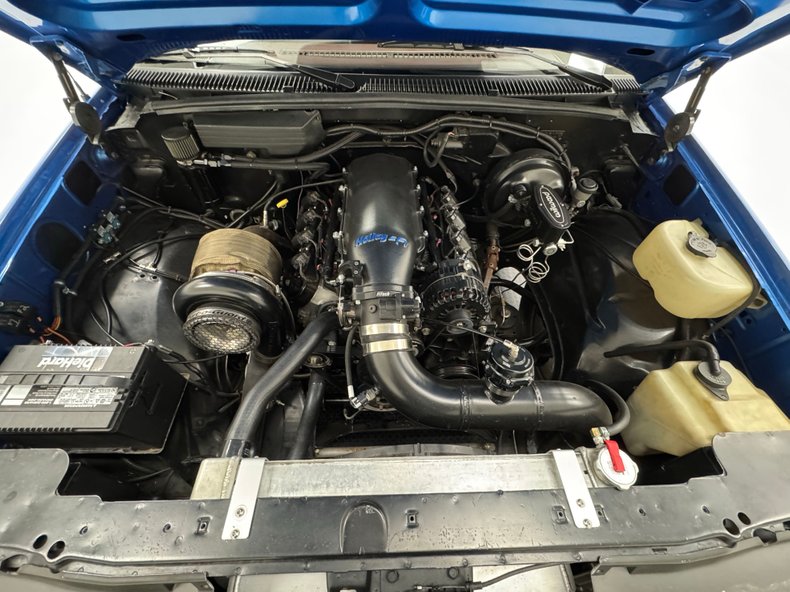 Chevrolet-C1500-1992-Medium-Blue-Metallic-Burgundy-2