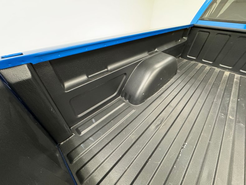 Chevrolet-C1500-1992-Medium-Blue-Metallic-Burgundy-30