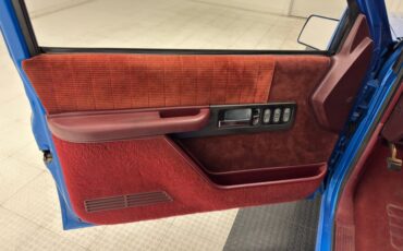 Chevrolet-C1500-1992-Medium-Blue-Metallic-Burgundy-31