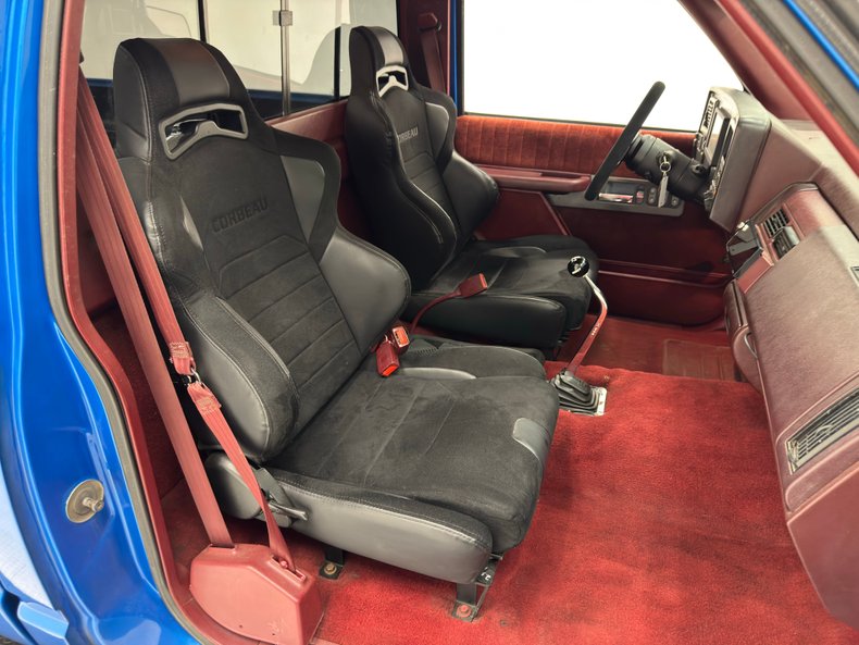 Chevrolet-C1500-1992-Medium-Blue-Metallic-Burgundy-36