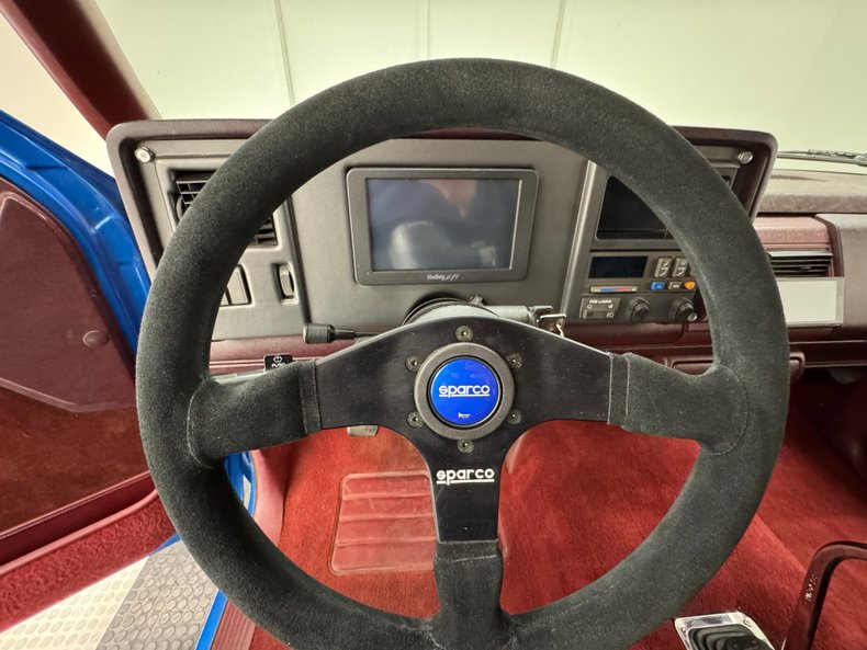 Chevrolet-C1500-1992-Medium-Blue-Metallic-Burgundy-38