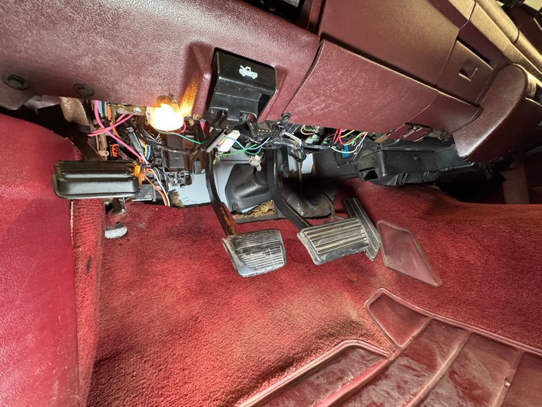 Chevrolet-C1500-1992-Medium-Blue-Metallic-Burgundy-4