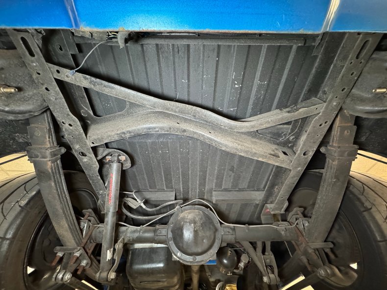 Chevrolet-C1500-1992-Medium-Blue-Metallic-Burgundy-5