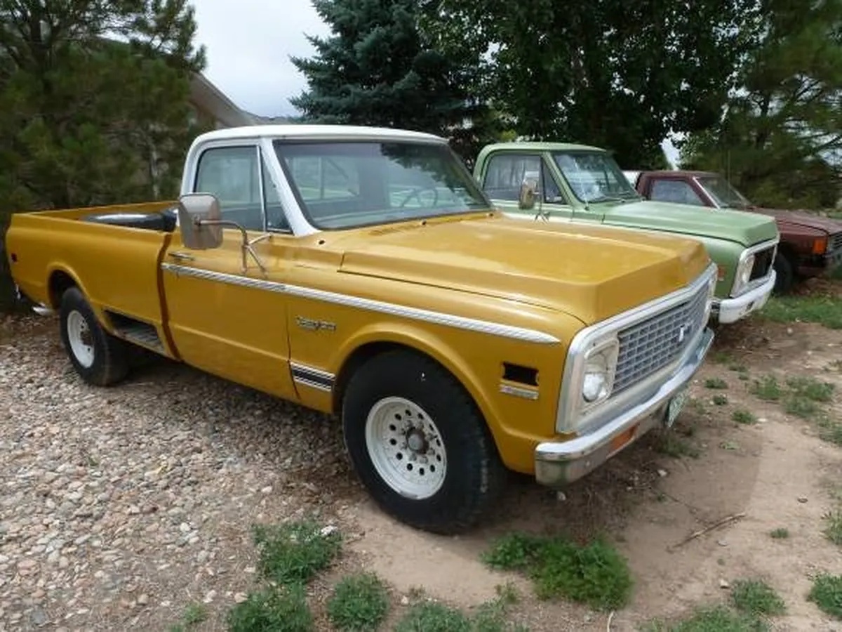 Chevrolet-C20-1972-Yellow-Black-3