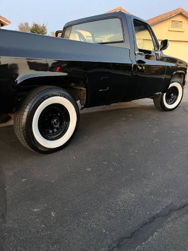 Chevrolet-C20-1984-2