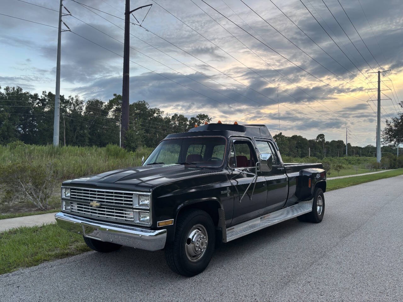 Chevrolet-C30-1984-Crew-Cab-Pickup-17