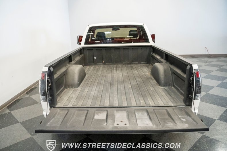 Chevrolet-C3500-1989-Pearl-White-Red-19