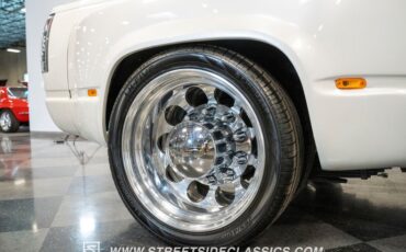 Chevrolet-C3500-1989-Pearl-White-Red-2