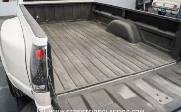 Chevrolet-C3500-1989-Pearl-White-Red-21