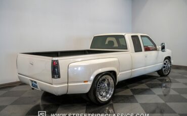 Chevrolet-C3500-1989-Pearl-White-Red-22