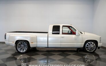 Chevrolet-C3500-1989-Pearl-White-Red-27