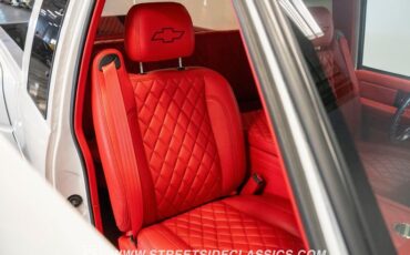 Chevrolet-C3500-1989-Pearl-White-Red-33