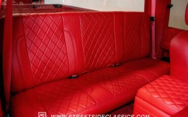 Chevrolet-C3500-1989-Pearl-White-Red-34