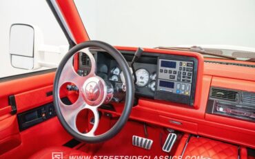 Chevrolet-C3500-1989-Pearl-White-Red-35