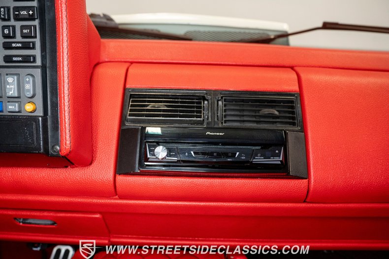 Chevrolet-C3500-1989-Pearl-White-Red-36