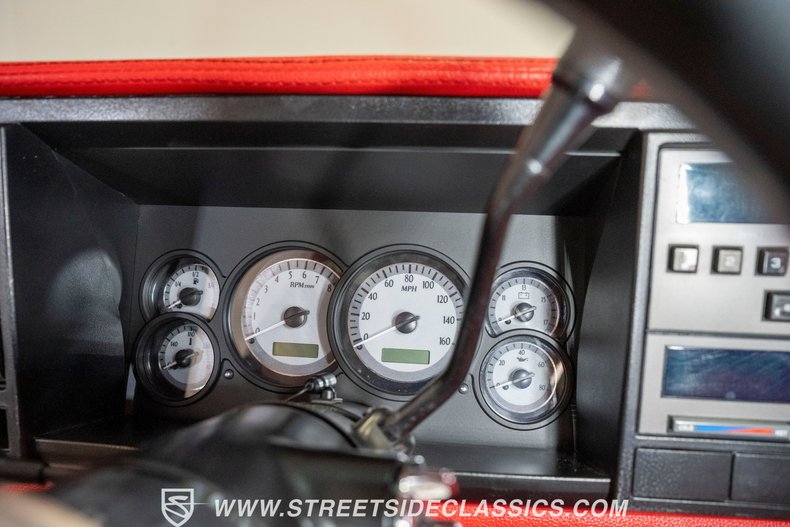 Chevrolet-C3500-1989-Pearl-White-Red-41