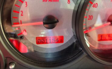 Chevrolet-C3500-1989-Pearl-White-Red-42