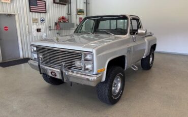 Chevrolet-CK-Pickup-1500-1984-1