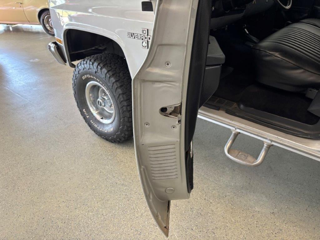 Chevrolet-CK-Pickup-1500-1984-14
