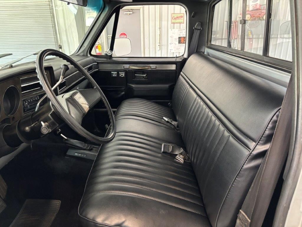 Chevrolet-CK-Pickup-1500-1984-17