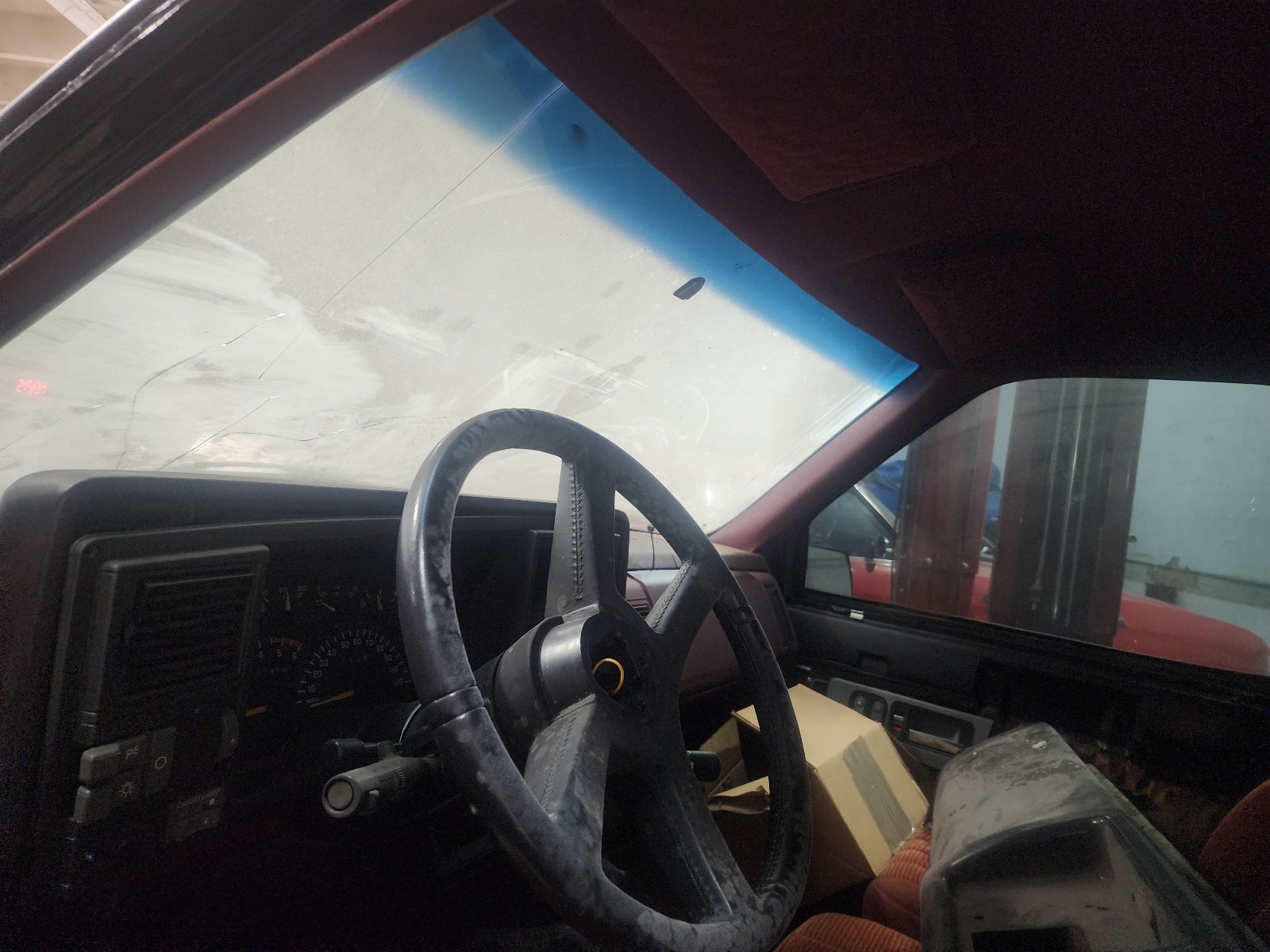 Chevrolet-CK-Pickup-1500-1991-Standard-Cab-Pickup-10