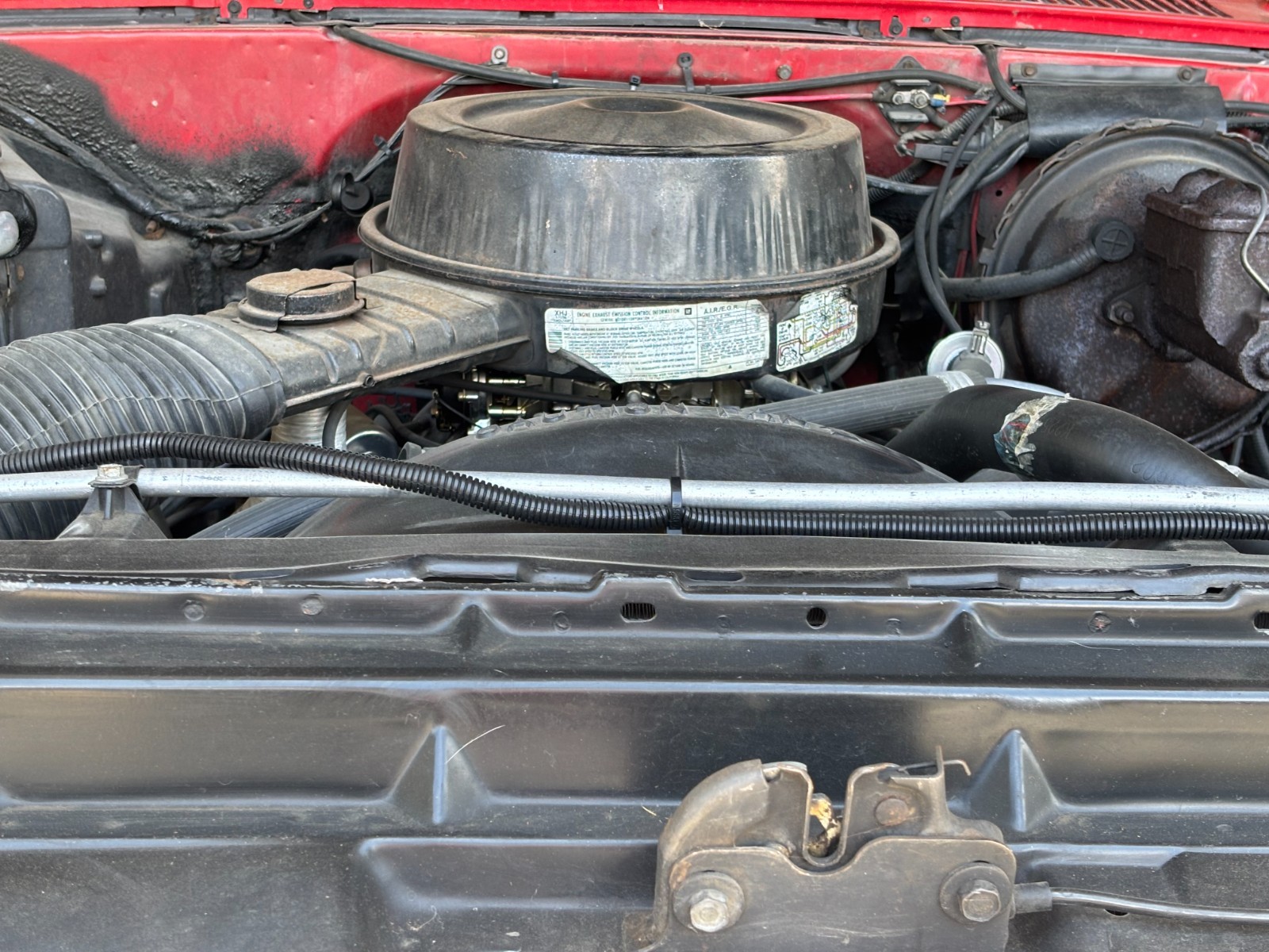 Chevrolet-CK-Pickup-2500-1984-Standard-Cab-Pickup-4