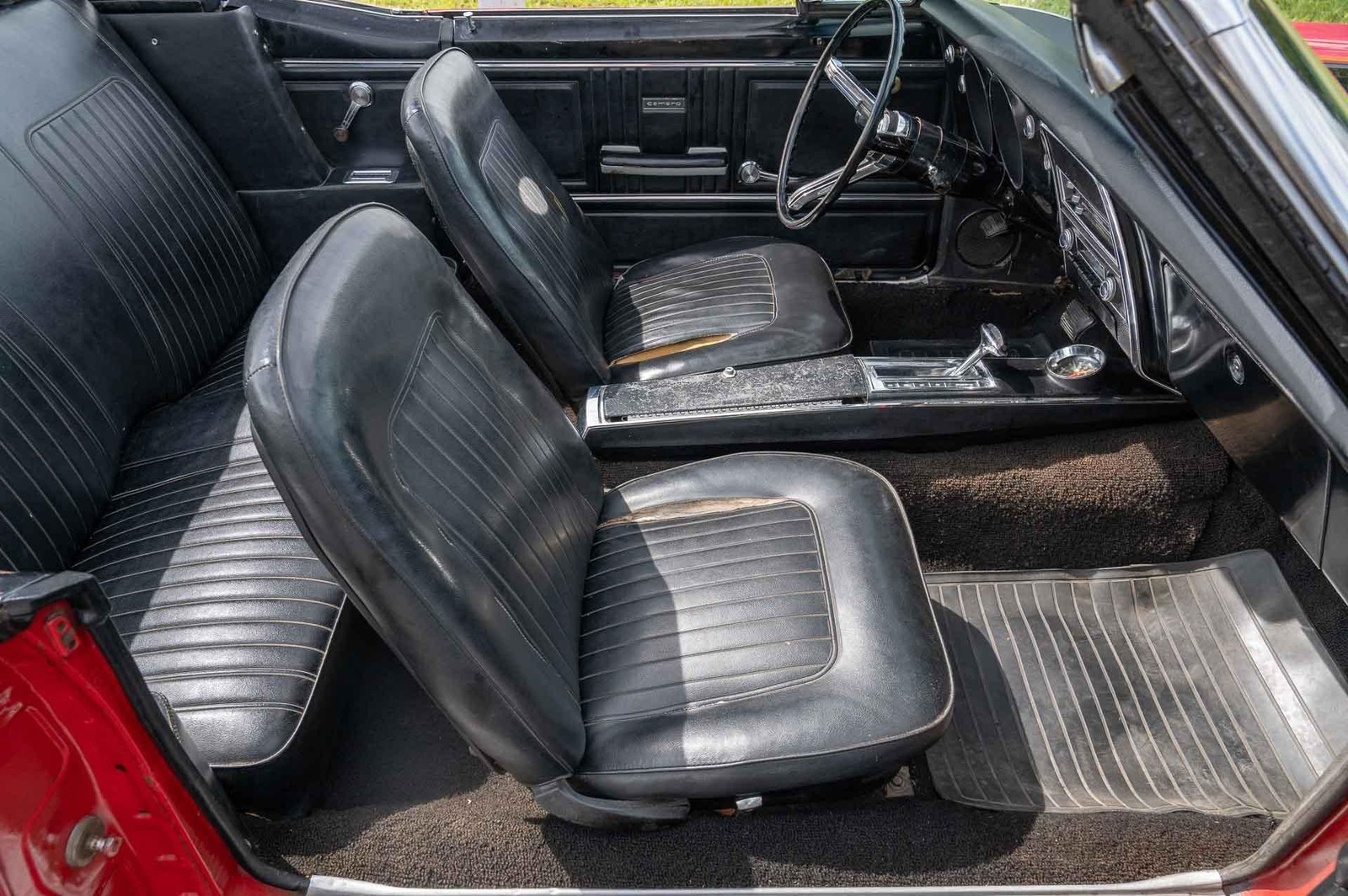 Chevrolet-Camaro-1967-2-Door-15