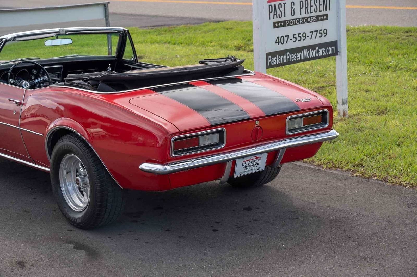 Chevrolet-Camaro-1967-2-Door-19