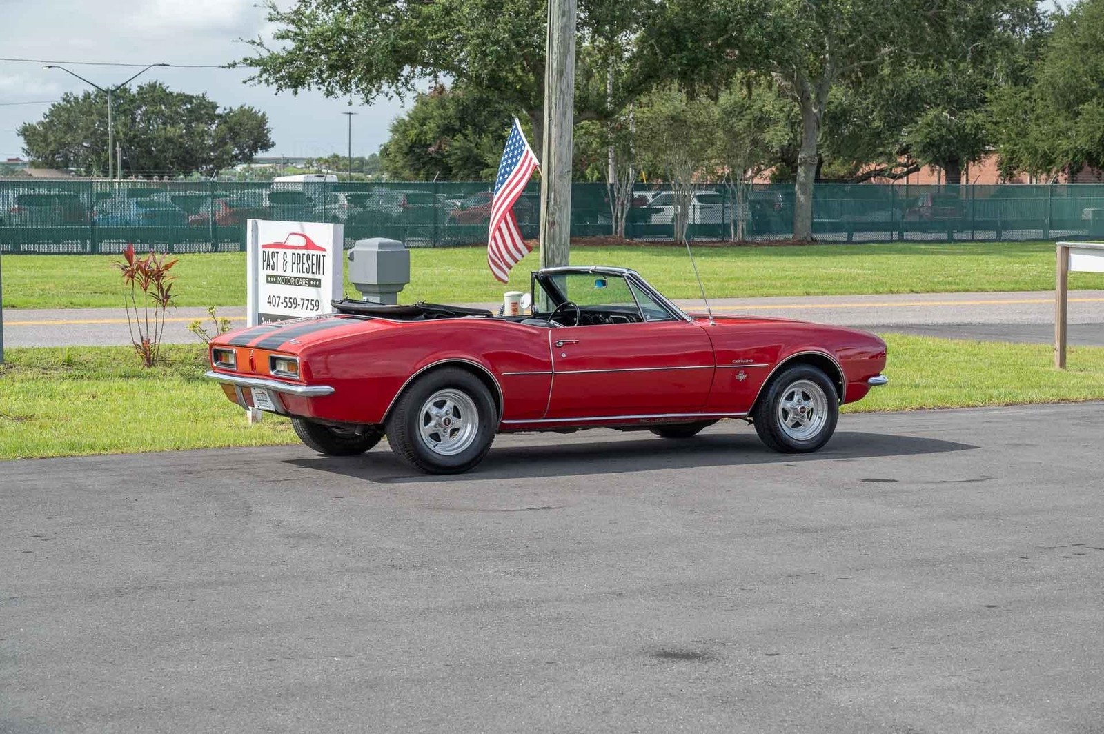 Chevrolet-Camaro-1967-2-Door-30