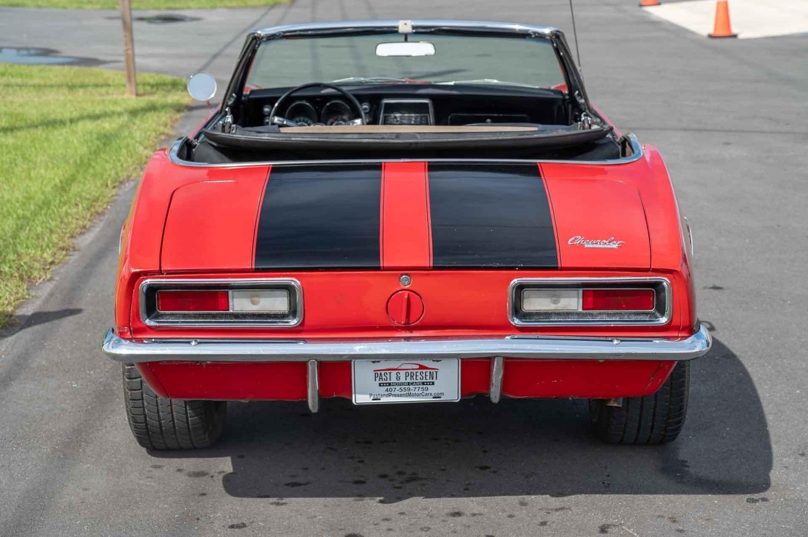 Chevrolet-Camaro-1967-2-Door-4