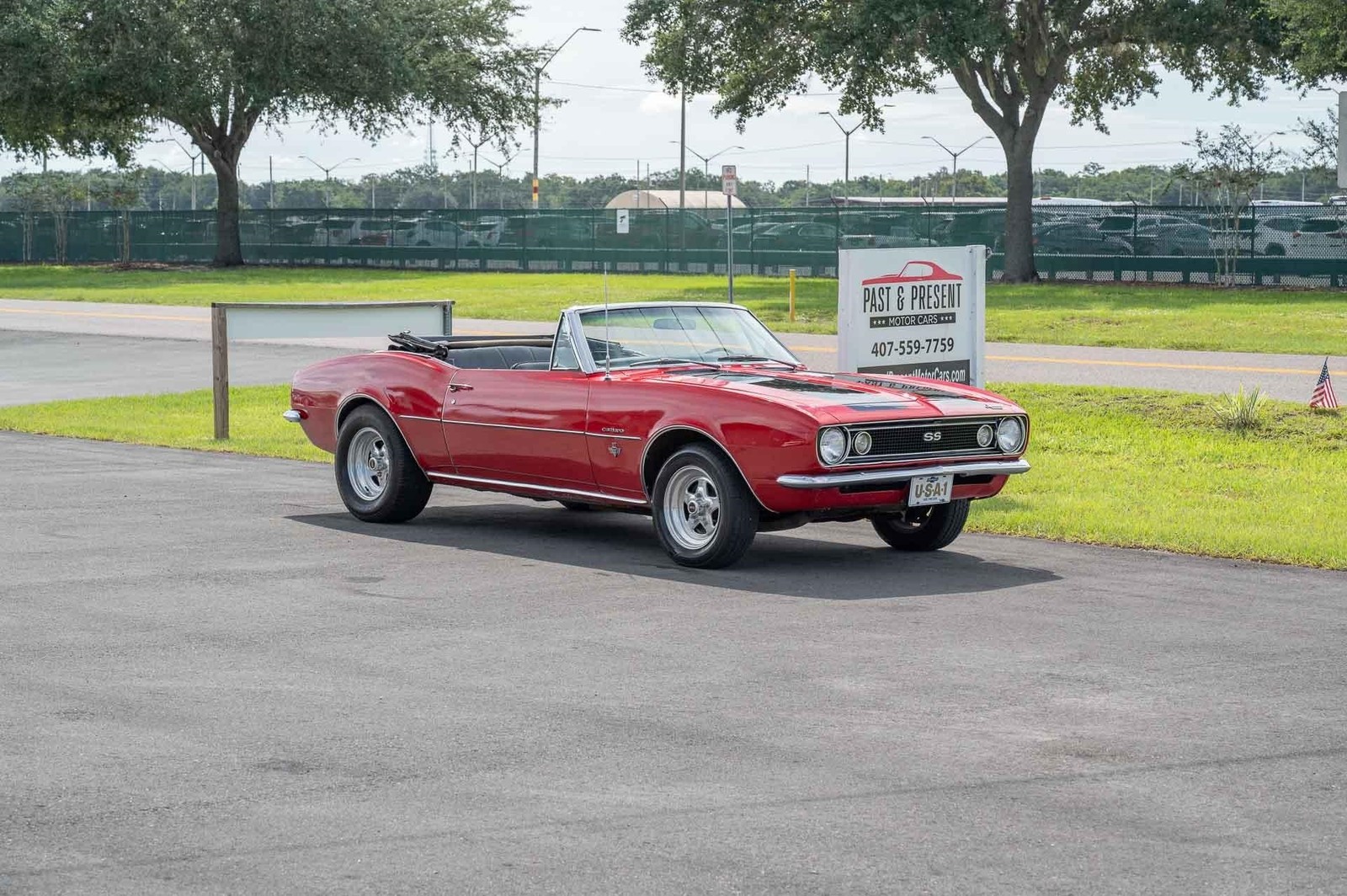Chevrolet-Camaro-1967-2-Door-8