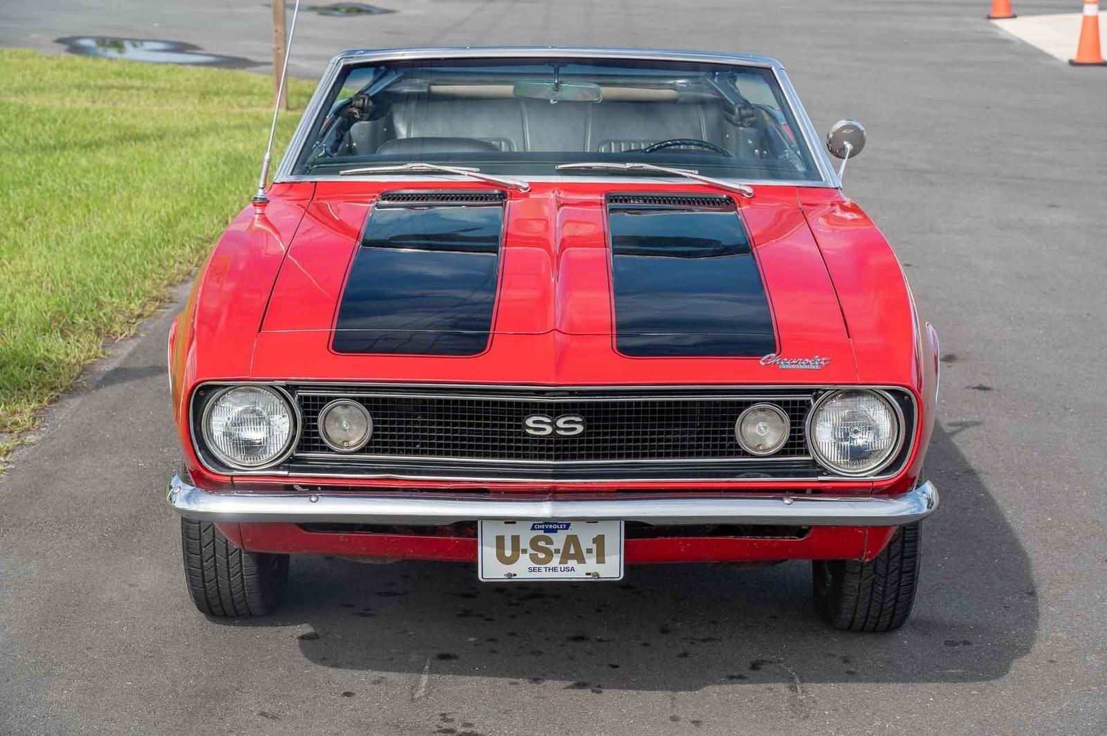 Chevrolet-Camaro-1967-2-Door-9
