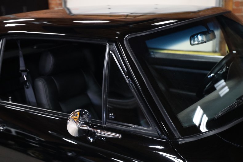 Chevrolet-Camaro-1967-Black-Black-25