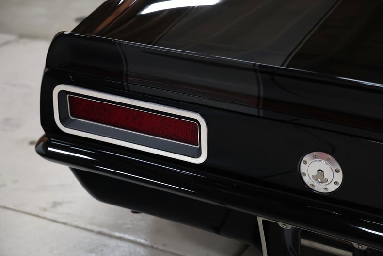 Chevrolet-Camaro-1967-Black-Black-38