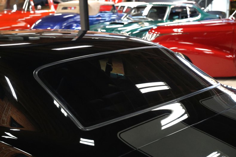 Chevrolet-Camaro-1967-Black-Black-44