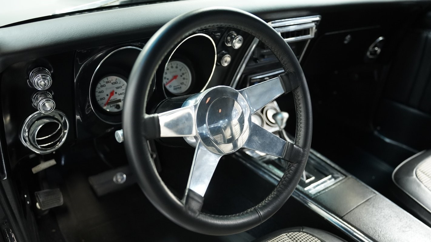 Chevrolet-Camaro-1967-Coupe-29