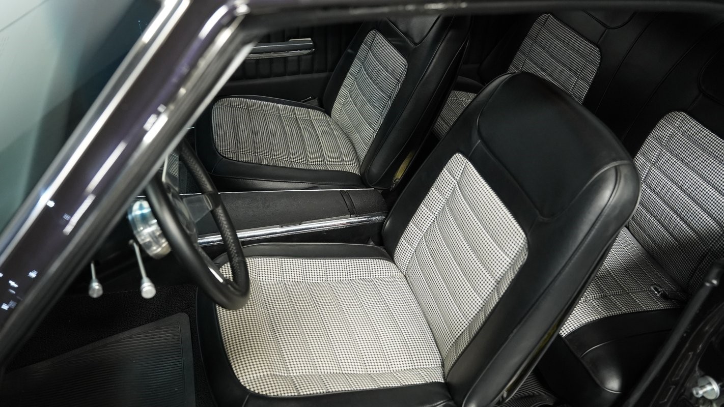 Chevrolet-Camaro-1967-Coupe-32