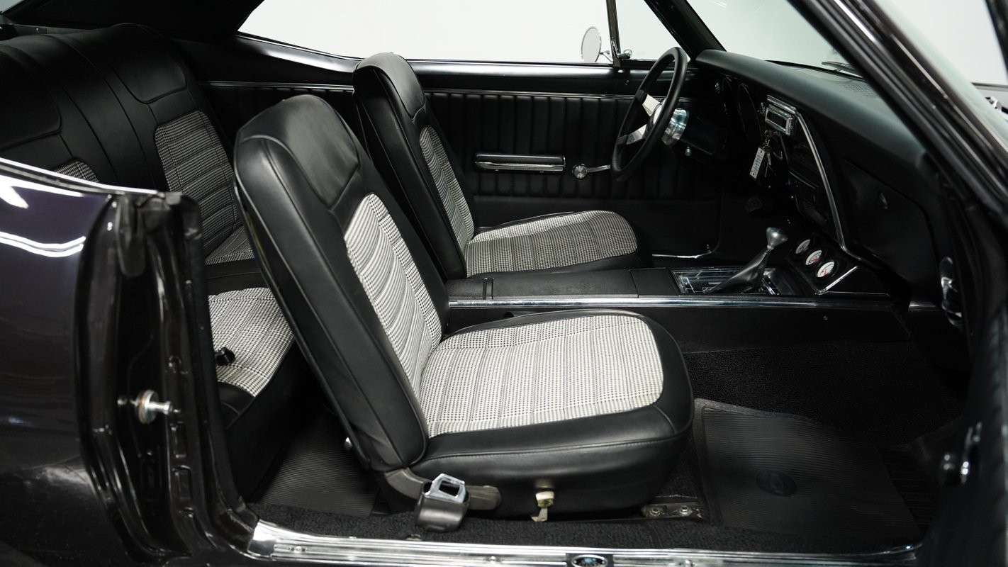 Chevrolet-Camaro-1967-Coupe-36